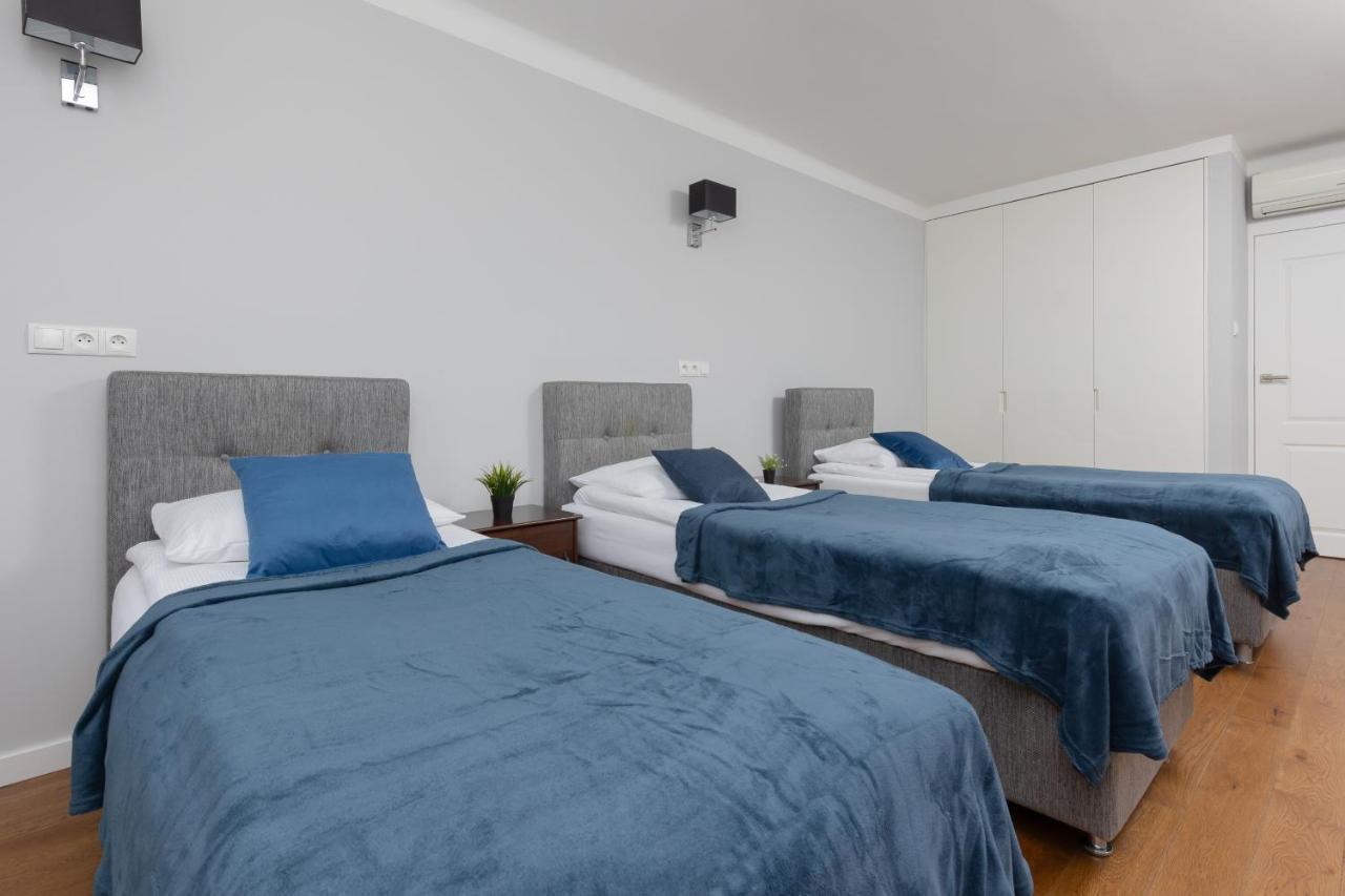 City Center Aparthotel Chmielna By Noclegi Renters Varsovia Exterior foto