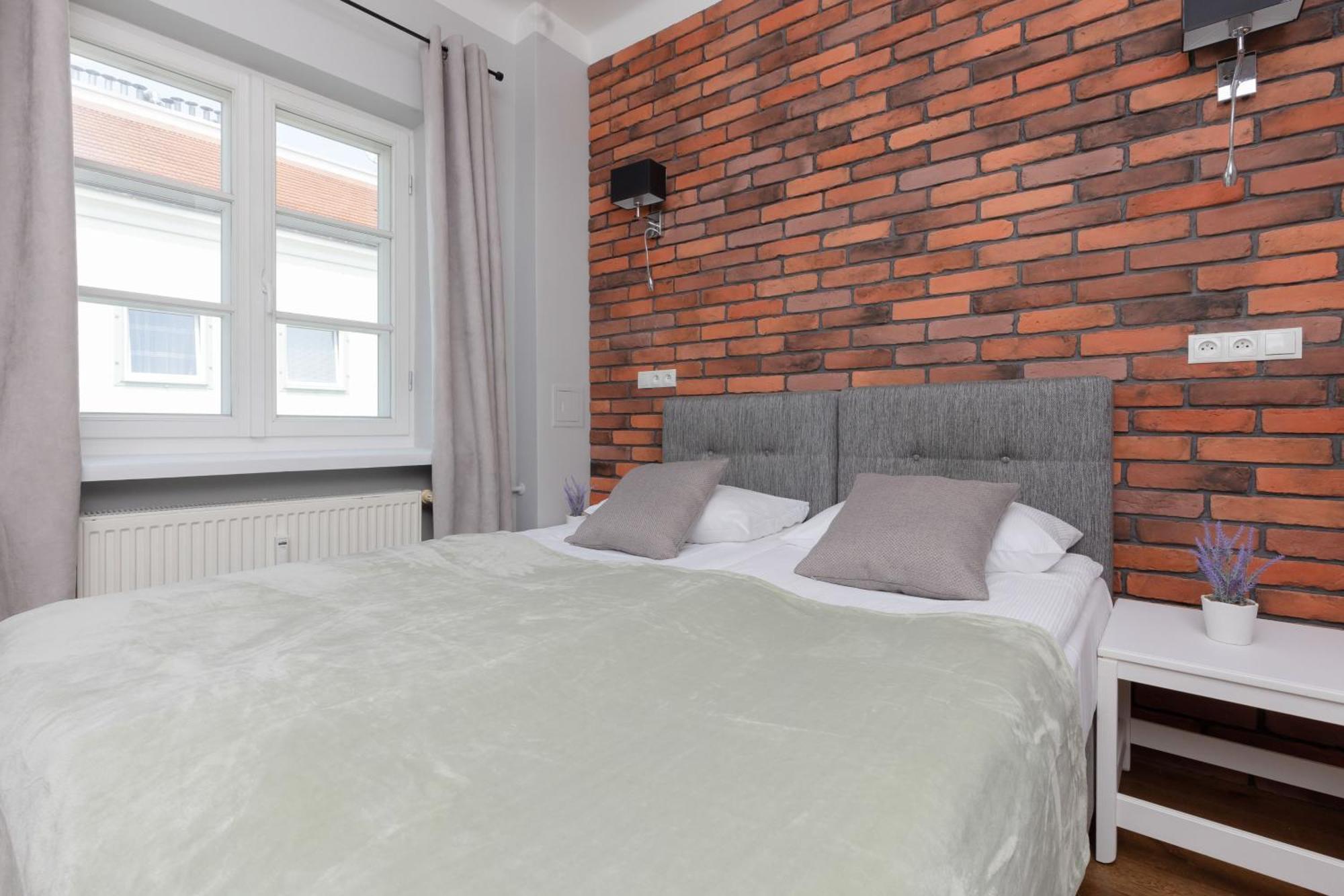 City Center Aparthotel Chmielna By Noclegi Renters Varsovia Exterior foto