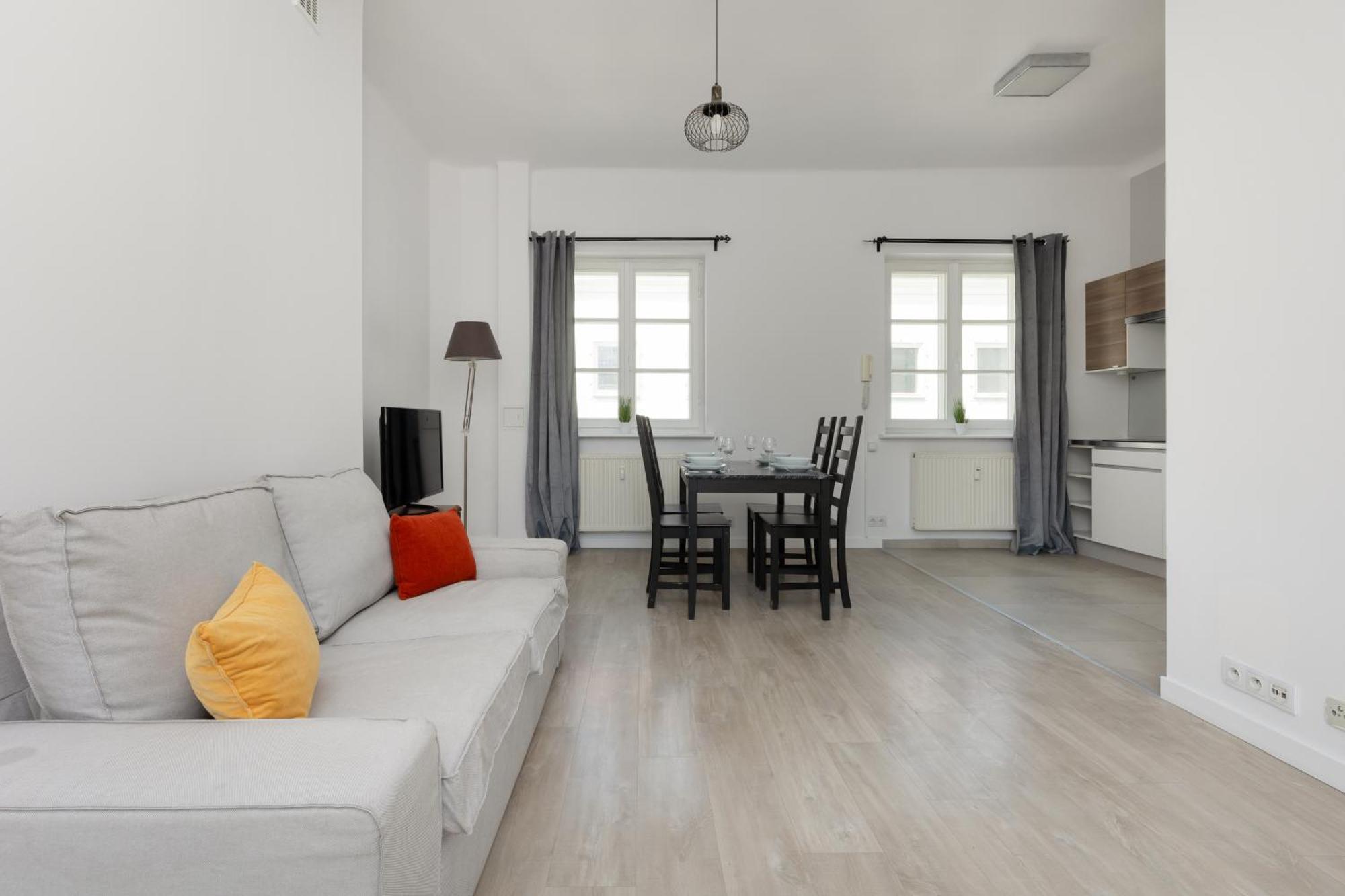 City Center Aparthotel Chmielna By Noclegi Renters Varsovia Exterior foto