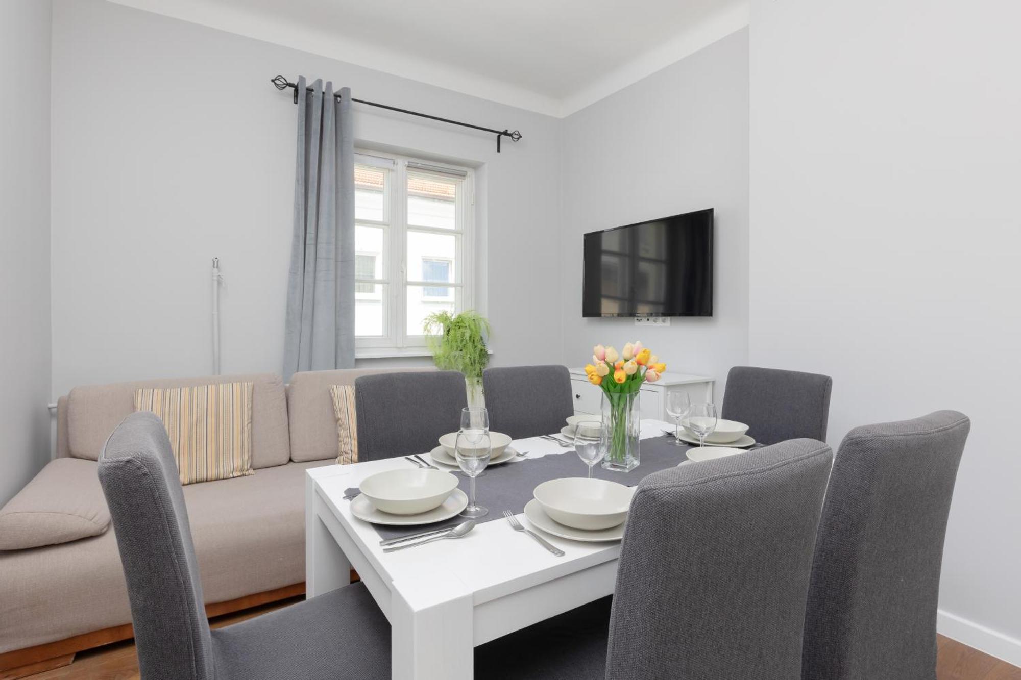 City Center Aparthotel Chmielna By Noclegi Renters Varsovia Exterior foto