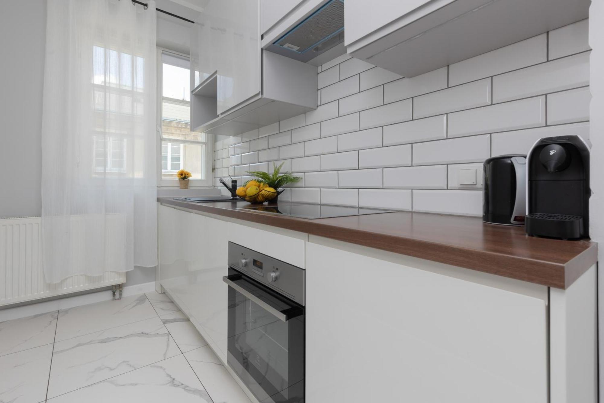 City Center Aparthotel Chmielna By Noclegi Renters Varsovia Exterior foto