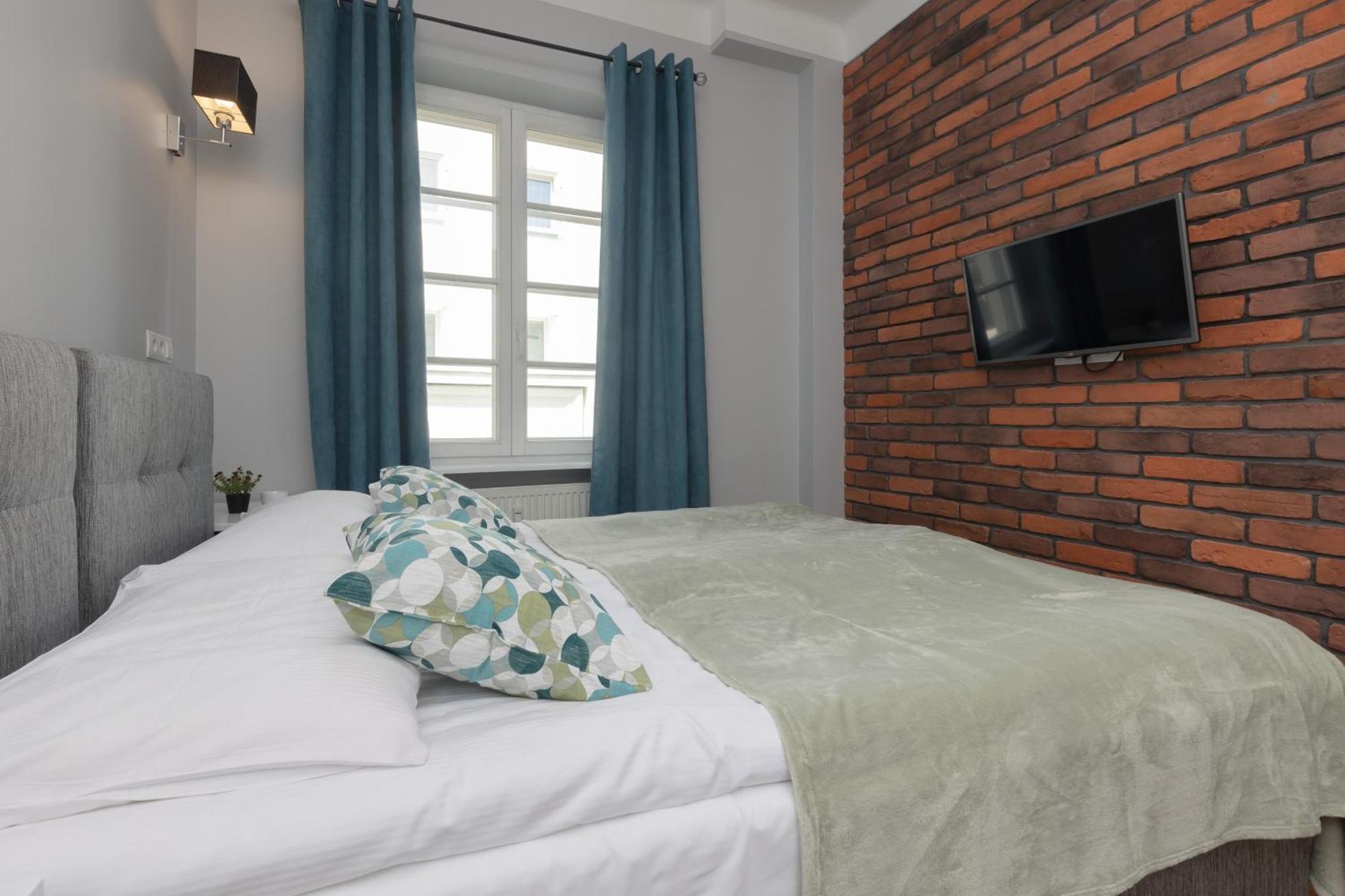 City Center Aparthotel Chmielna By Noclegi Renters Varsovia Exterior foto